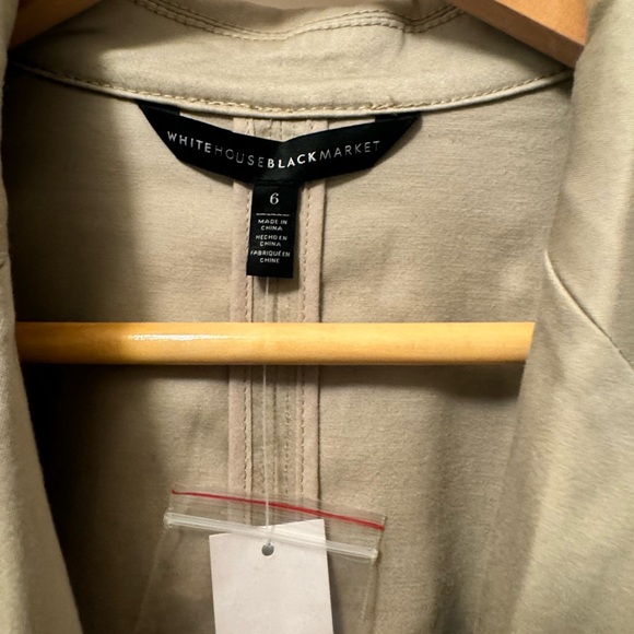 Women’s jacket from White House Black Market size 6 - Picture 4 of 6